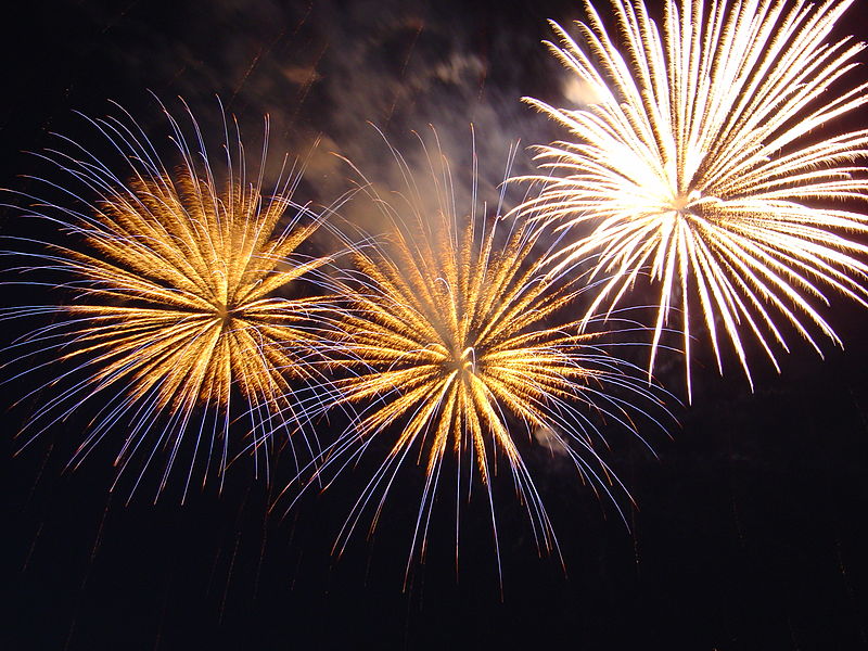 10 Secrets to Making New Year’s Resolutions You’ll Actually (Happily) Keep